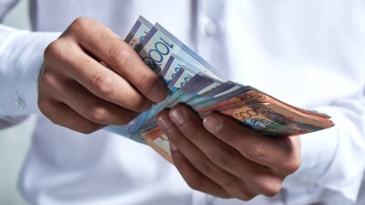 Қазақстанда орташа айлық жалақы – 340 636 теңге. Стратегиялық жоспарлау агенттігі оның қалай есептелетінін түсіндірді