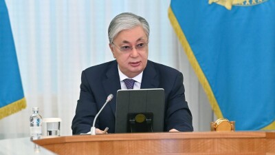 Тоқаев: Әркім өз бабасына ескерткіш қоя берсе, елде рушылдық, жершілдік белең алады