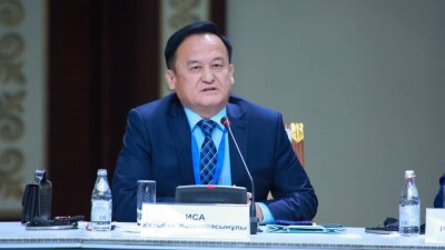 Қазыбек Иса: Астананың атын қалай өзгертуді халықтан сұраған жөн