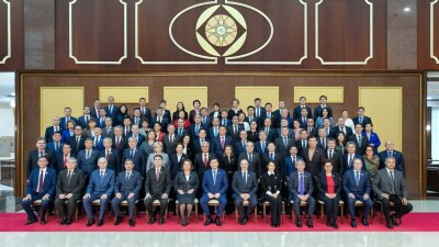 Жетінші Мәжіліс өз миссиясын орындады ма? Экс-депутаттардың желідегі жазбаларына шолу