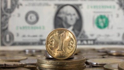 Биржада доллар бағамы 1 теңгеге төмендеді