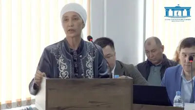 "Немеремді өлтіргендердің түріне қарау оңай емес". Шерзат Полаттың әжесі сотта жауап берді