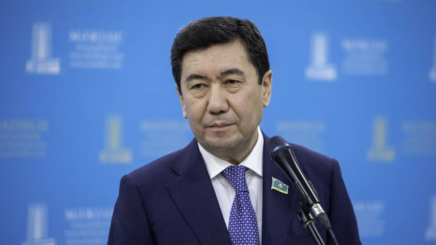 Ерлан Қошанов: Президент сайлауына түспеймін. Биыл да, бұдан кейін де