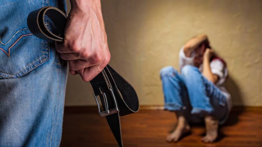 жалаңаш жастардың кездейсоқ суреттері