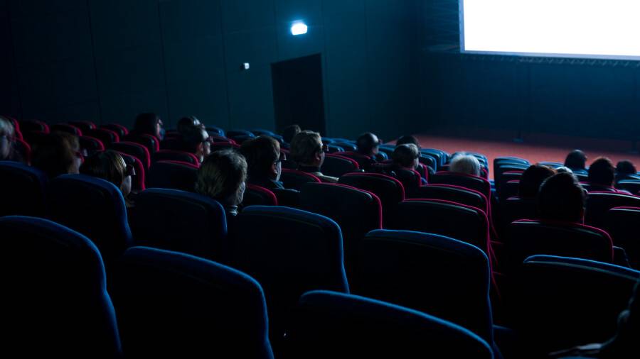 Кинорежиссер: Әрбір қалада коммерциялық емес кинотеатр ашу қажет