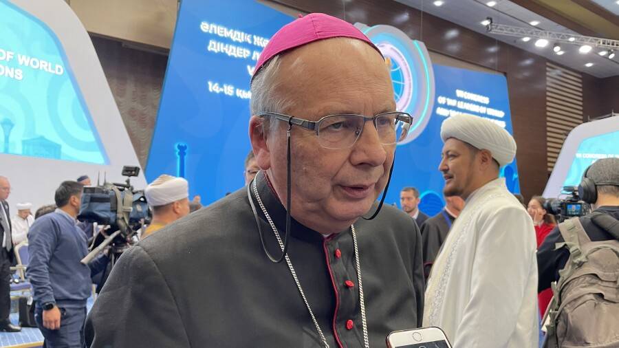 Өзбекстан шіркеуінің епископы: Әртүрлі дін өкілі болсақ та, бауырмыз