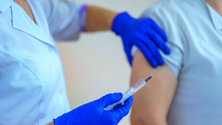 "Болашақ" стипендиаттары ДДСҰ мақұлдаған екпені қайта салдыра алады