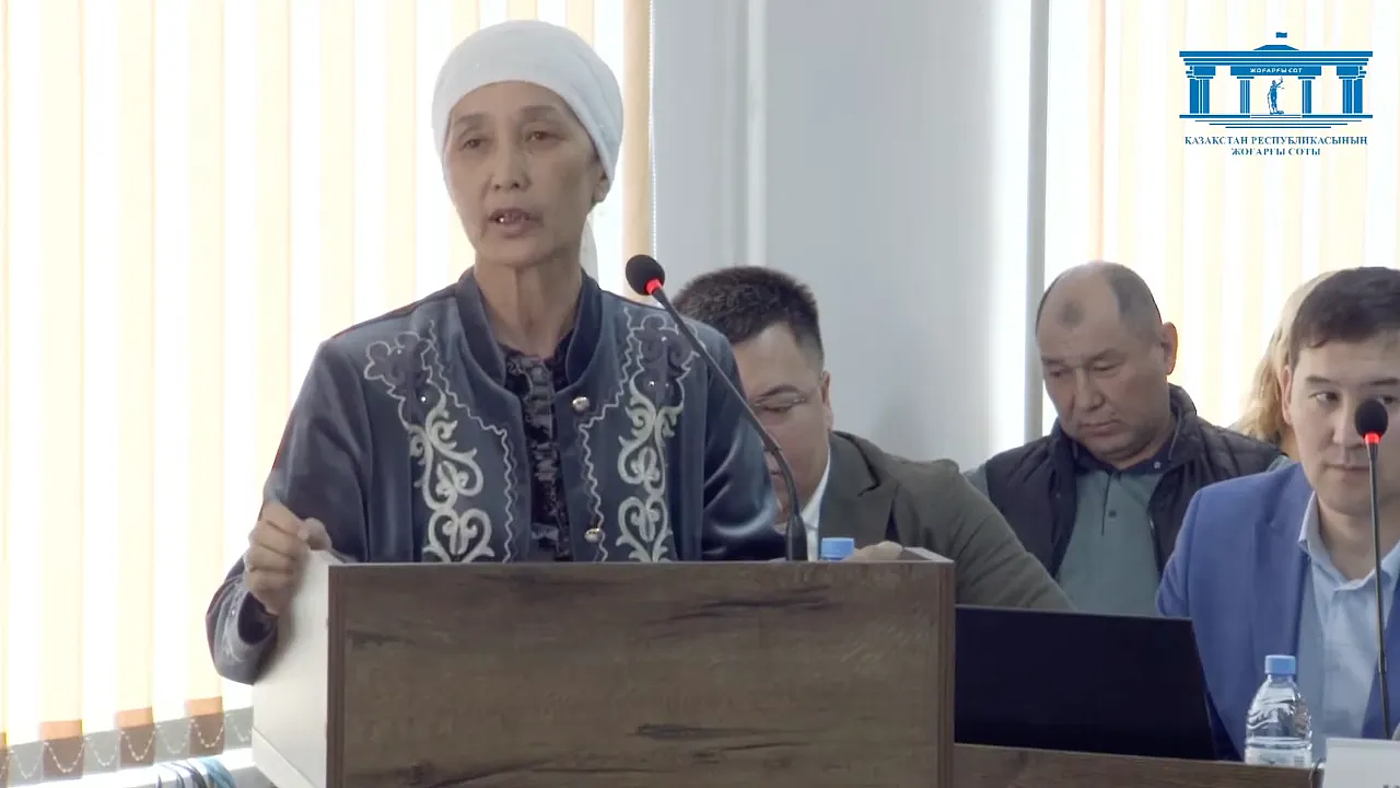 "Немеремді өлтіргендердің түріне қарау оңай емес". Шерзат Полаттың әжесі сотта жауап берді