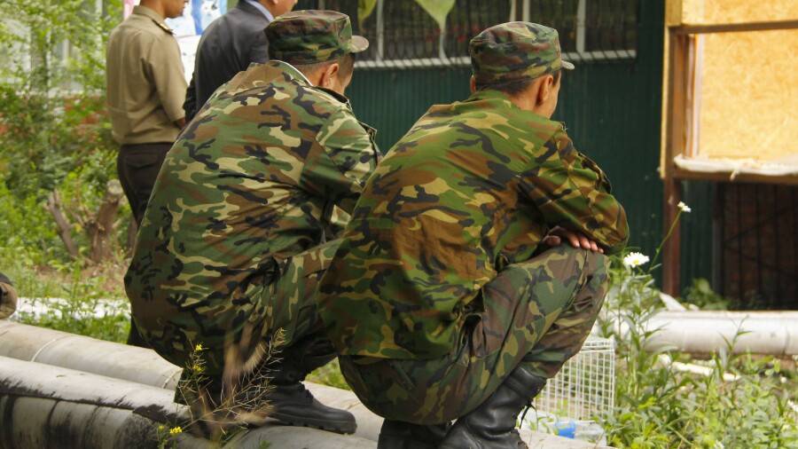 "Аяусыз ұрып-соққан". Оралда тағы бір сарбаз психикалық ауруханаға түсті