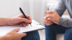 Информировать соседей и школы о состоящих на психиатрическом учёте гражданах предложил депутат Аймагамбетов 