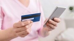 Как казахстанцы могут вернуть переведённые по ошибке деньги