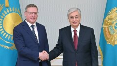 Токаев принял губернатора Омской области. О чём шла речь на встрече