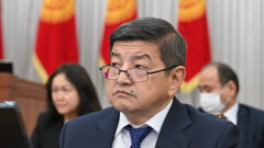 Главу правительства Кыргызстана Акылбека Жапарова госпитализировали
