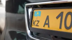 В Алматы выдали неправильные номера для авто иностранных компаний: владельцем нужно прийти в спецЦОН
