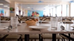 Школьные столовые в Казахстане вынуждены платить за аренду во время каникул