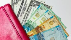 Информацию о выплате казахстанцам 500 тысяч тенге назвали фейком