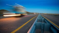 InDrive и "Яндекс.Такси" не смогут совершать междугородние поездки на расстояние свыше 50 километров