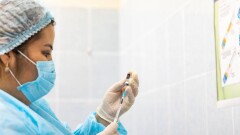 93% заразившихся коронавирусом с начала года в столице – невакцинированные