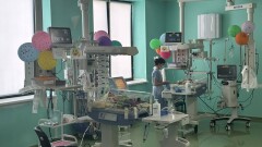 "Сначала будет отставать, потом догонит". В Казахстане выхаживают недоношенных детей весом в полкилограмма