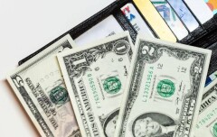 Сенат принял закон, который позволит Казахстану получать информацию о счетах граждан в США