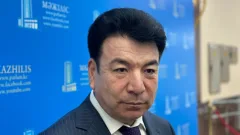 "Не должен учиться только из-за денег". Министр высказался о начислении школьникам бонусов за оценки