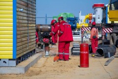 Нефтяники Кызылординской области грозят устроить голодовку, если им не повысят зарплату