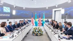 Бектенов встретился со спецпредставителем Трампа: что они обсуждали