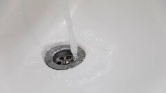 "Нет ни утром, ни вечером". Жители села в СКО полгода испытывают дефицит воды