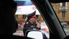 Мажилисмен потребовал наказать сотрудников МВД, которые поручали усилить работу по оформлению штрафов
