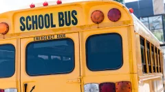 Школьный автобус насмерть сбил 10-летнюю ученицу в селе под Астаной