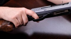 Бывший полицейский стрелял по людям в ВКО