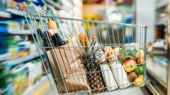 Министр экономики тратит 250 тысяч в месяц на продукты. В канун Нового года чек увеличился на 10%
