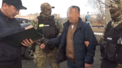 Адвокат из Караганды предлагал клиенту 6,5 млн тенге и 2900 долларов за ложные показания