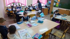 Когда в казахстанских школах введут изучение английского языка с третьего класса