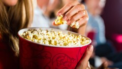 Доходы казахстанских кинотеатров значительно снизились, хотя стоимость их услуг растёт