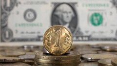 "Мягко и без паники". Нацбанк продал 1 млрд долларов на бирже для поддержки тенге в ноябре