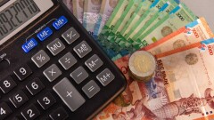 Жамаубаев: На финансирование партий Amanat, "Ак жол" и НПК выделяют 8 млрд тенге в год