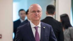 Я привык вставать рано, мне так даже лучше –  вице-премьер Скляр о едином часовом поясе