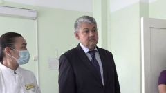 "Буду сюда приводить непослушных госслужащих": аким ВКО о состоянии райбольницы