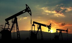 Повлияет ли мировой рост цен на нефть на стоимость топлива в Казахстане, ответили в Минэнерго