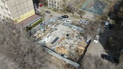 Недостроенный объект демонтируют в Алматы