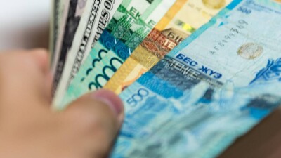 Средняя зарплата в Казахстане в первом квартале 2023 года составила 340 тысяч тенге