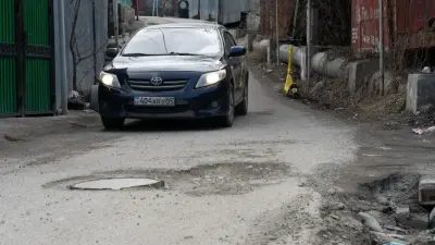 Сенатор: Финансирование ремонта местных дорог не должно зависеть от "пробивной силы" акимов