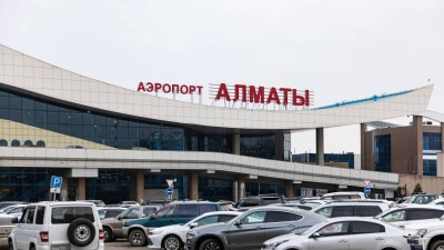 Три банка, КБТУ, автоцентр и аэропорт "заминировали" в Алматы