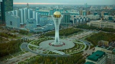 Новые символы: Надпись Nur-Sultan на гербе и флаге столицы заменят на Astana
