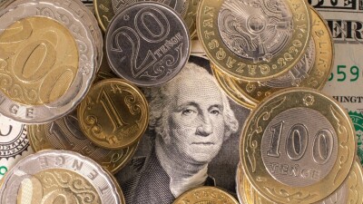 Доллар продают за 463 тенге: ждать ли казахстанцам роста цен, ответили в Миннацэкономики