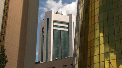 Сколько тратят на зарплаты всех госслужащих Казахстана, ответил глава Минфина