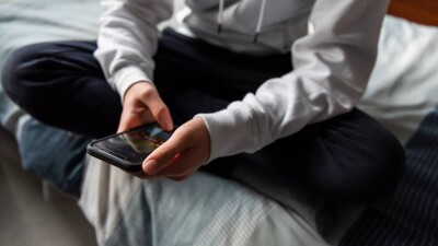 Три уголовных дела о пропаганде суицида в интернете расследует прокуратура Казахстана