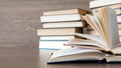 "Техническая ошибка". В акимате Абайской области объяснили закупку ещё не написанных книг о Токаеве за 20 млн тенге