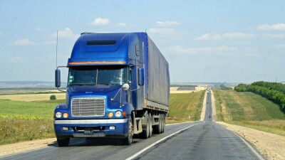 23 фуры с казахстанскими дальнобойщиками выехали из Украины